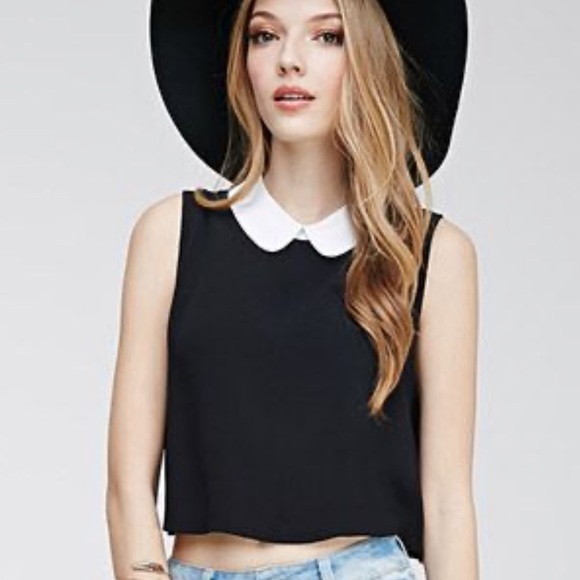 🤍 EUC Like New Ann Taylor Peter Pan Sleeveless Rhinestone Studded Top - Picture 3 of 9